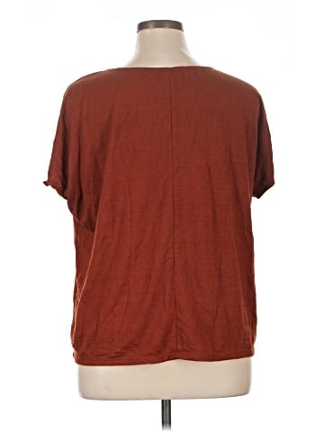 Max Studio Short Sleeve T-Shirt (view 2)