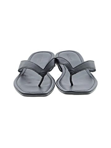 Old Navy Flip Flops (view 2)