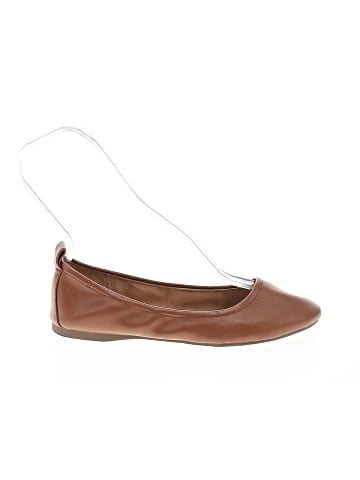 Universal Thread Flats (view 1)
