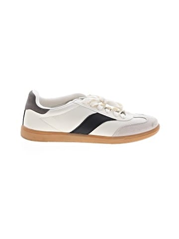 Universal Thread Sneakers (view 1)