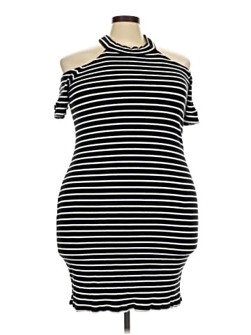 Derek Heart Casual Dress (view 1)