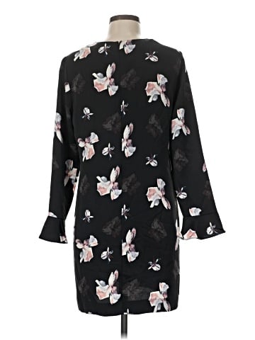 Banana Republic Casual Dress (view 2)