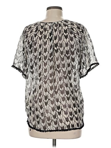 TWO by Vince Camuto Short Sleeve Blouse (view 2)