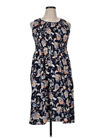 Croft & Barrow Casual Dress (view 1)