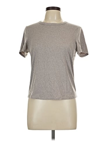 Yogalicious Short Sleeve Top (view 1)