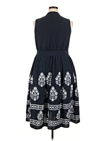 Croft & Barrow Casual Dress (view 2)