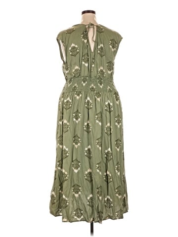 Old Navy Casual Dress (view 2)
