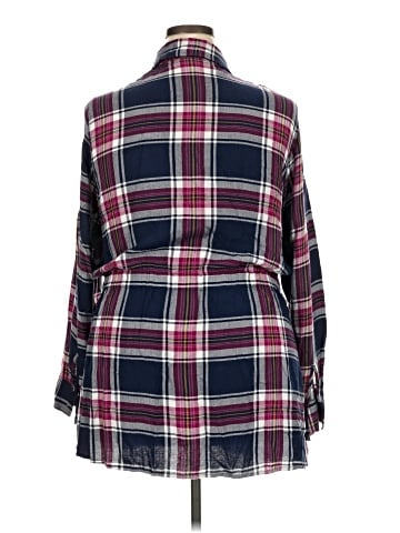 Lane Bryant Long Sleeve Button-Down Shirt (view 2)