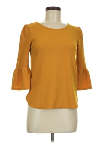 Green Envelope 3/4 Sleeve Top (view 1)