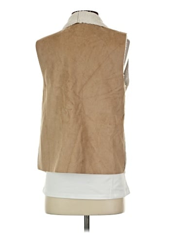 Gap Outlet Vest (view 2)