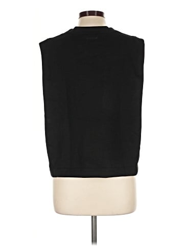 Danskin Short Sleeve Top (view 2)