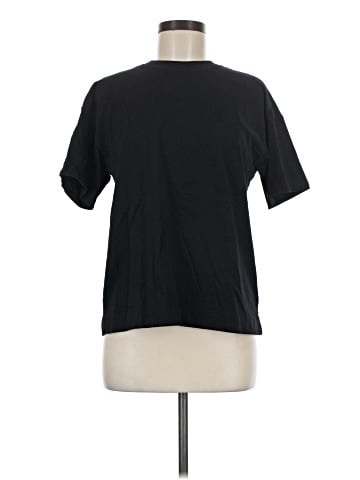 Old Navy Short Sleeve T-Shirt (view 1)
