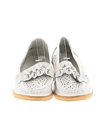 Unbranded Flats (view 2)