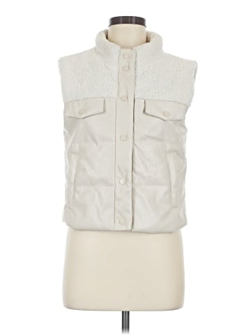 Camellia Vest (view 1)