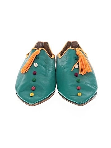 Unbranded Flats (view 2)