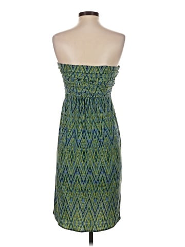 Jennifer Lopez Cocktail Dress (view 2)