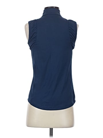 Lady Hagen Sleeveless T-Shirt (view 2)