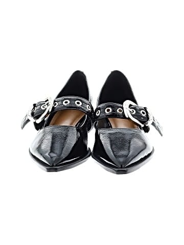 Maeve Flats (view 2)