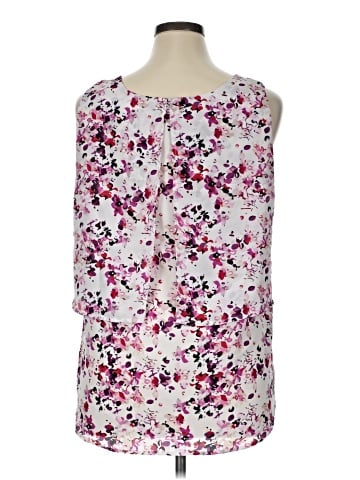Harve Benard Sleeveless Top (view 2)