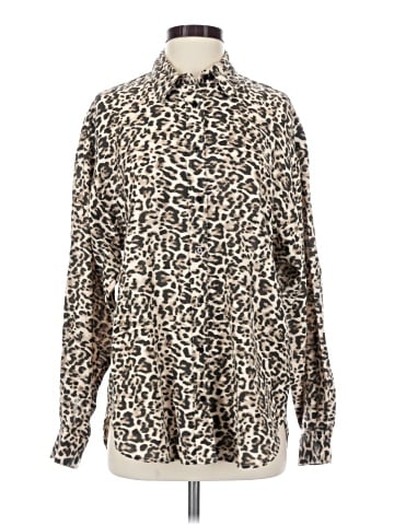 Stradivarius Long Sleeve Button-Down Shirt (view 1)