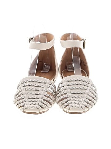 Crown Vintage Flats (view 2)