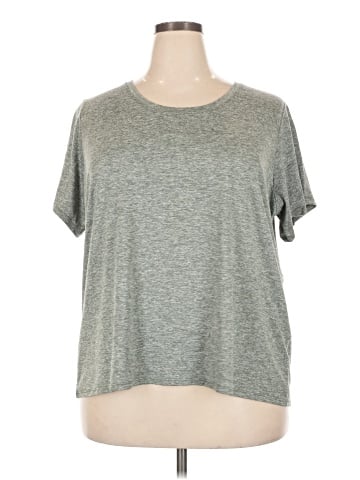 Nike Short Sleeve T-Shirt (view 1)