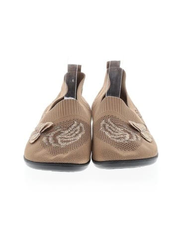 Unbranded Flats (view 2)