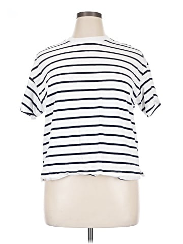 Old Navy Short Sleeve T-Shirt (view 1)
