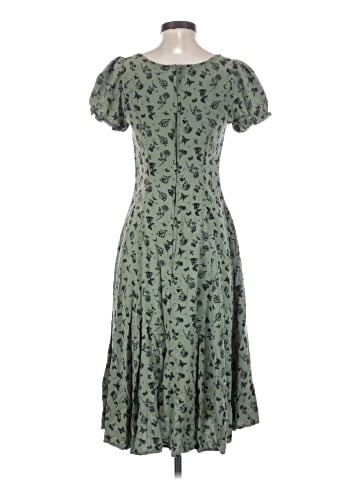 Hot Topic Casual Dress (view 2)