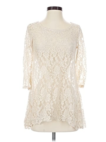 Attitudes by Renee 3/4 Sleeve Top (view 1)