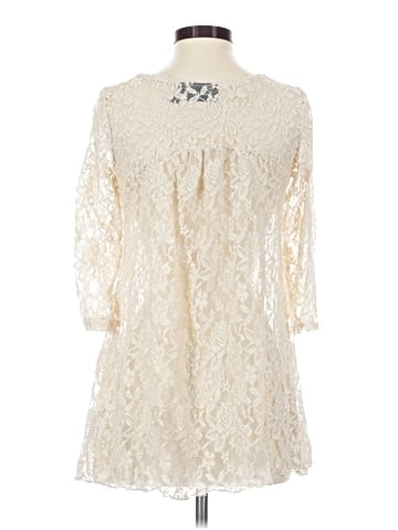 Attitudes by Renee 3/4 Sleeve Top (view 2)