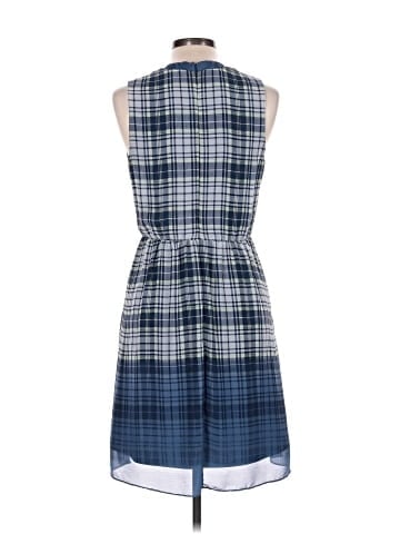 Julia Jordan Casual Dress (view 2)