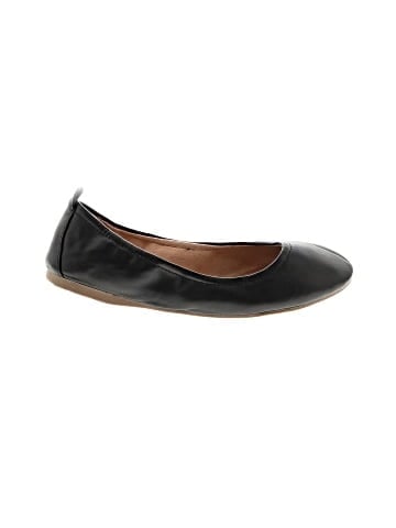 Universal Thread Flats (view 1)