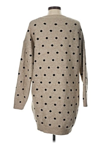 Hem & Thread Pullover Sweater (view 2)
