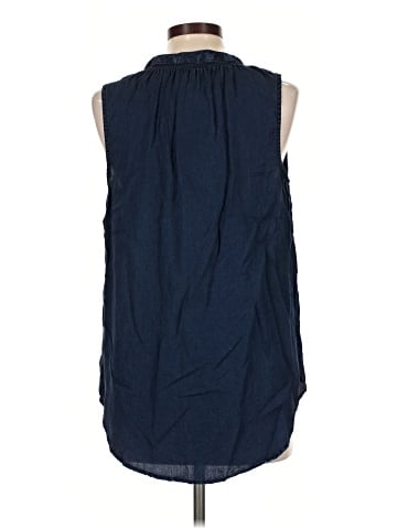 Liz Claiborne Sleeveless Button-Down Shirt (view 2)
