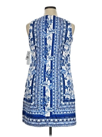 Kohl's Casual Dress (view 2)