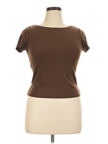 Uniqlo Short Sleeve T-Shirt (view 1)