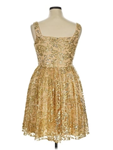 Fifteen Roses Cocktail Dress (view 2)
