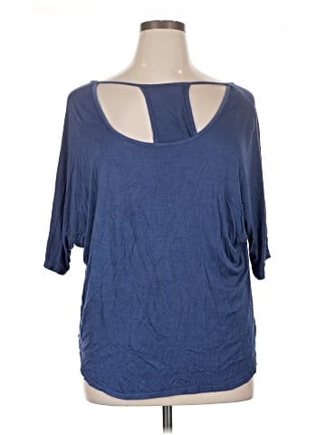 Raya Sun 3/4 Sleeve Top (view 1)
