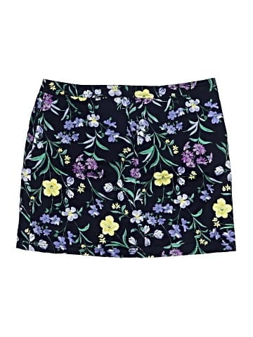 Karen Scott Skort (view 2)