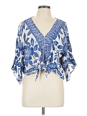 Nostalgia 3/4 Sleeve Blouse (view 1)