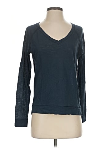 Vince. Long Sleeve T-Shirt (view 1)