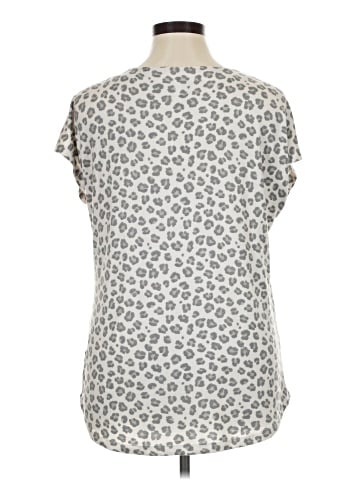 Cozy Casuals Short Sleeve Top (view 2)