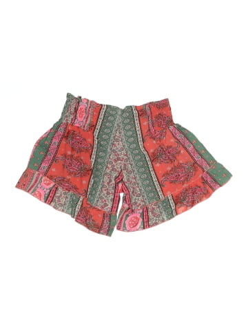 Fashion Fuse Shorts (view 2)