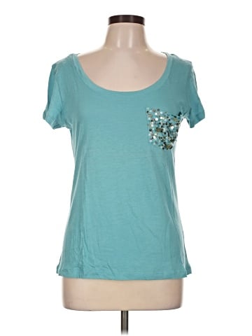 Charlotte Russe Short Sleeve T-Shirt (view 1)