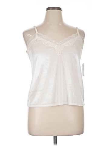 Danskin Tank Top (view 1)