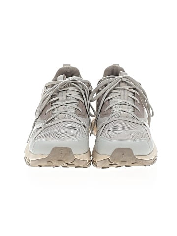 On Cloud Sneakers (view 2)