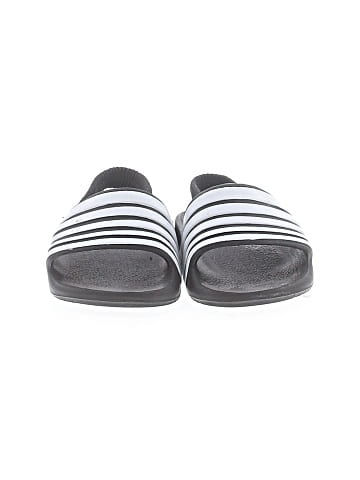 Wonder Nation Sandals (view 2)