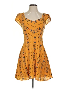 Urban Outfitters Casual Dress (view 1)