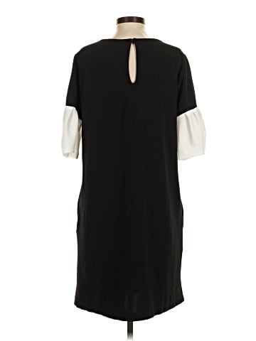 Agnes & Dora Casual Dress (view 2)